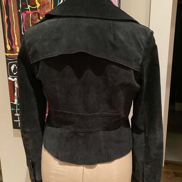 Cropped black genuine suede double breasted jacket - Picture 3 of 4